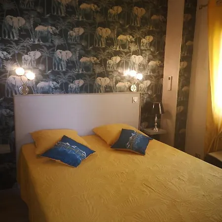 Bed & Breakfast La Palmeraie Village Naturiste *