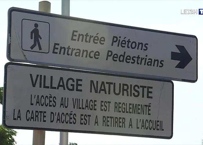 La Palmeraie Village Naturiste * 아그