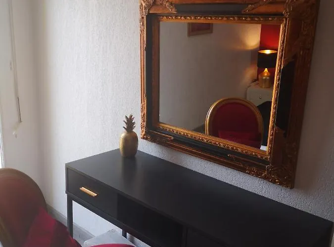 La Palmeraie Village Naturiste B&B *