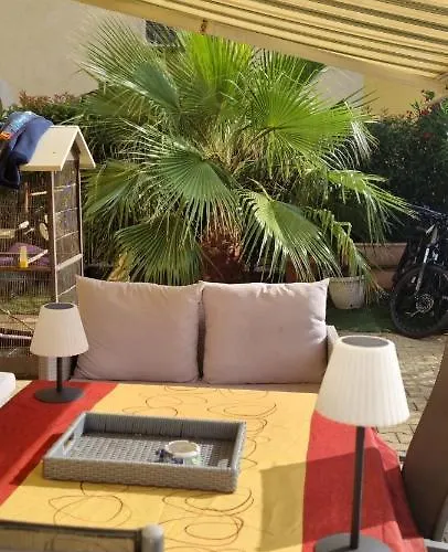 B&B La Palmeraie Village Naturiste *