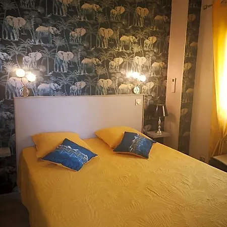 La Palmeraie Village Naturiste Oda ve Kahvaltı *