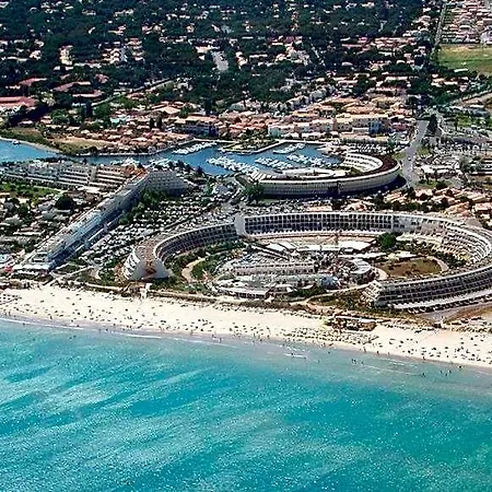 La Palmeraie Village Naturiste Bed and breakfast Agde
